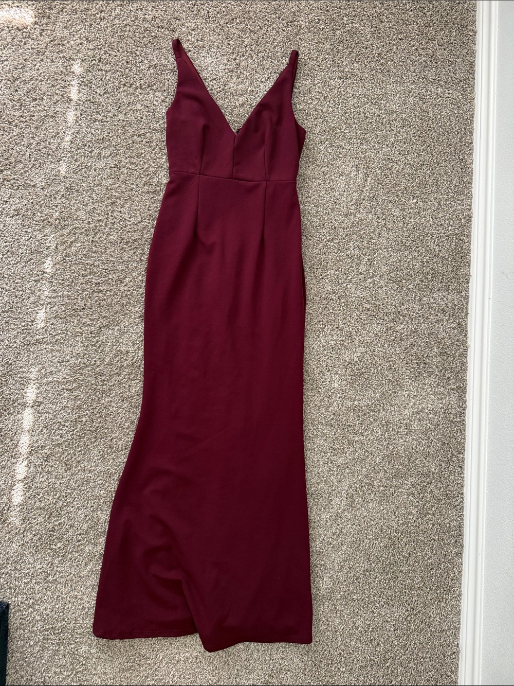 Elegant Burgundy V-Neck Women’s Dress